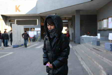 北影表演学院三试发榜，家有儿女“小雪”扮演者杨紫出现在发榜现场