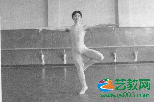 擦地、小踢腿组合