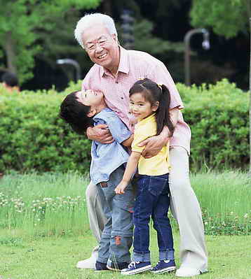 隔代教育并非一无是处