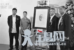 图文：“天价画家”曾梵志世界名画赠母校